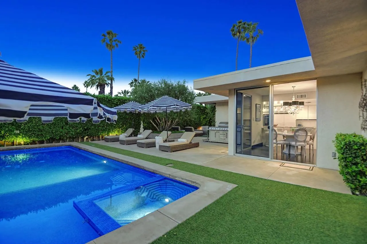Canyon Palms Estate- Ultra-Luxe, Pool, Spa, Firepit, Outdoor Kitchen & More Palm Springs
