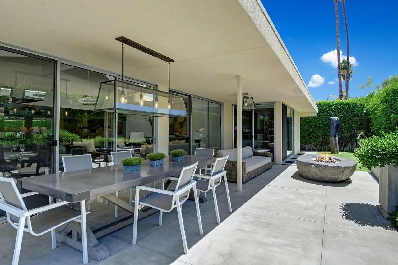 Holiday home Canyon Palms Estate- Ultra-Luxe, Pool, Spa, Firepit, Outdoor Kitchen & More Palm Springs