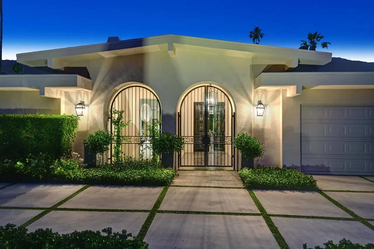 Canyon Palms Estate- Ultra-Luxe, Pool, Spa, Firepit, Outdoor Kitchen & More Palm Springs 0*,  Estados Unidos